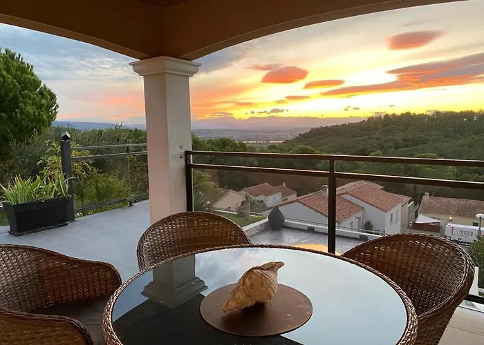 Villa De Vacances