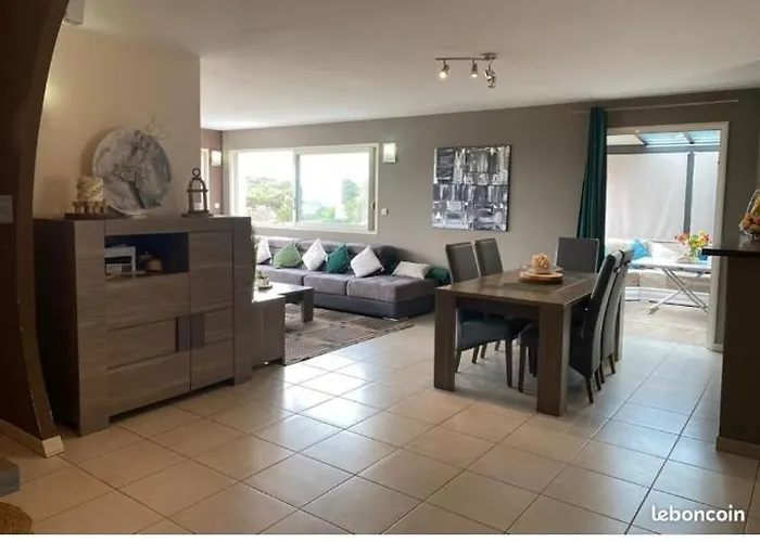 Villa De Vacances